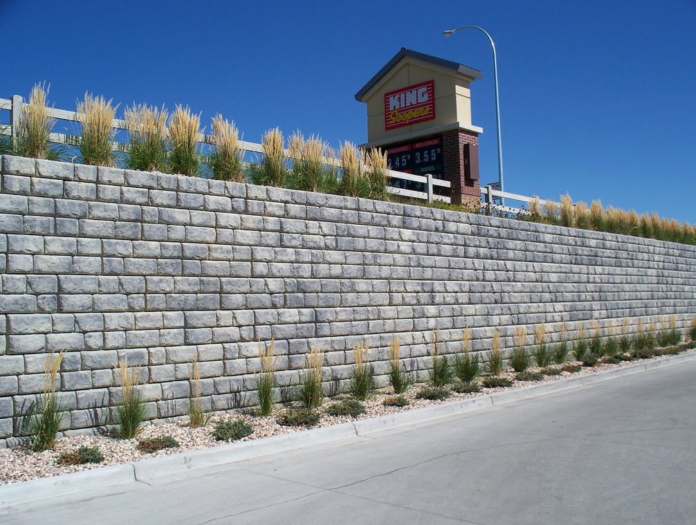 this image shows retaining walls in Rocklin, California